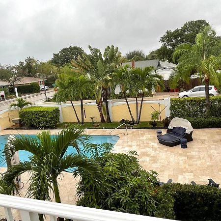 Capri Inn & Apartments Lake Worth Beach Exteriör bild