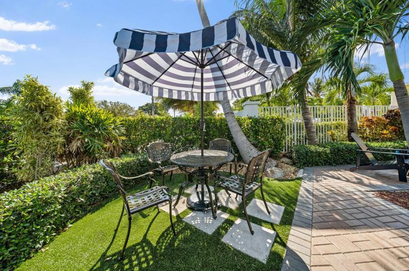 Capri Inn & Apartments Lake Worth Beach Exteriör bild